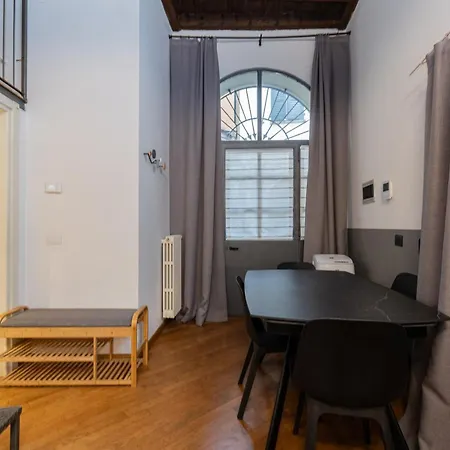 Duomo & Navigli - Nest Loft 아파트 *